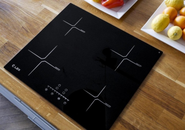 Индукционная варочная поверхность EVI 640-2 BL